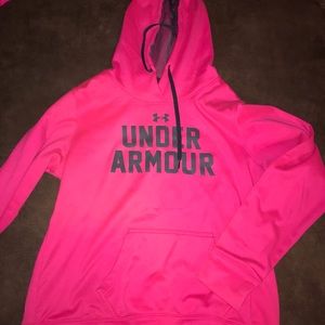 Women’s Under Armour sweatshirt hoodie.